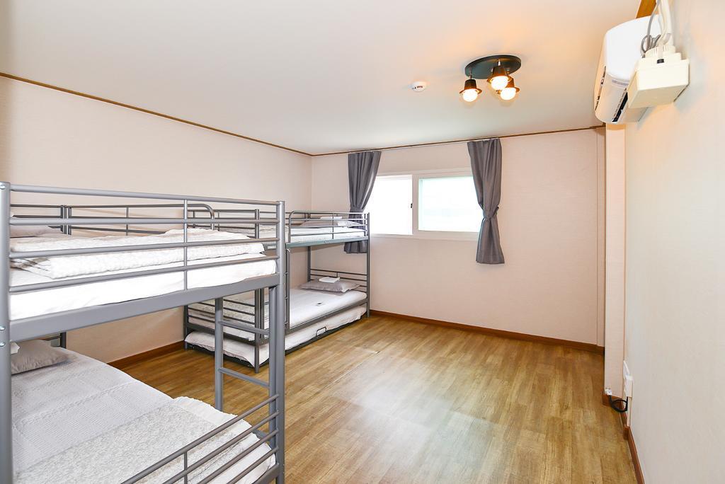 Готель Story House Сокчхо Екстер'єр фото